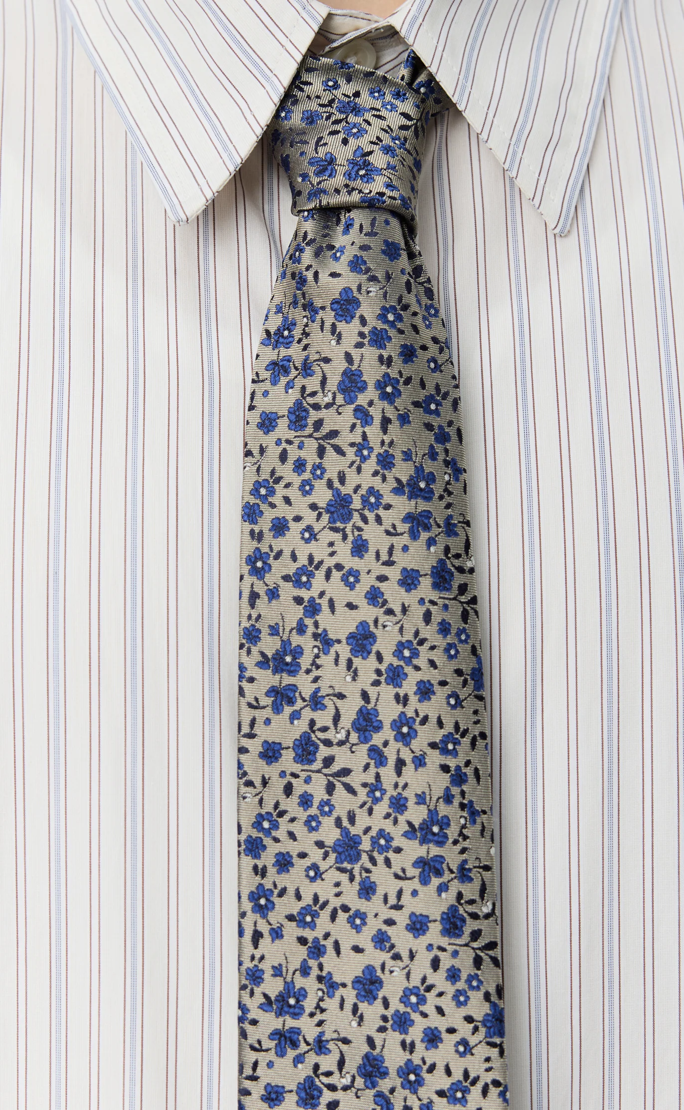 Banquet Tie - Blue Meadow - Image 3